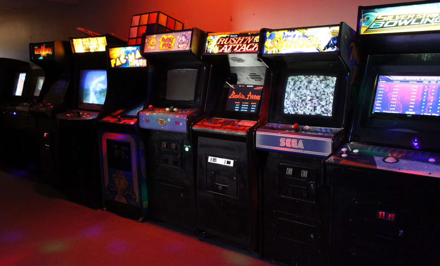 Rush-N-Attack-pac-man-and-other-classic-arcades-at-local-Machine-Shed-arcade